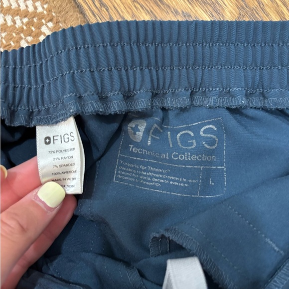 Figs scrub Set - Picture 3 of 3